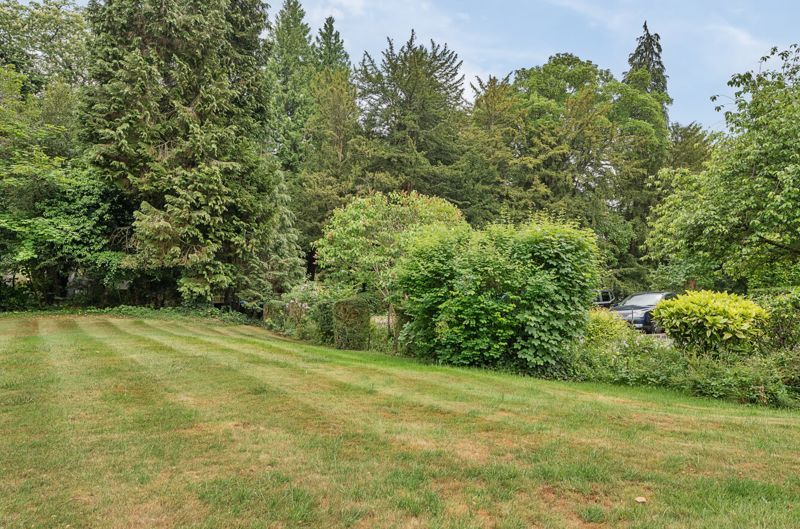 Property photo 2 of 16 Gardens