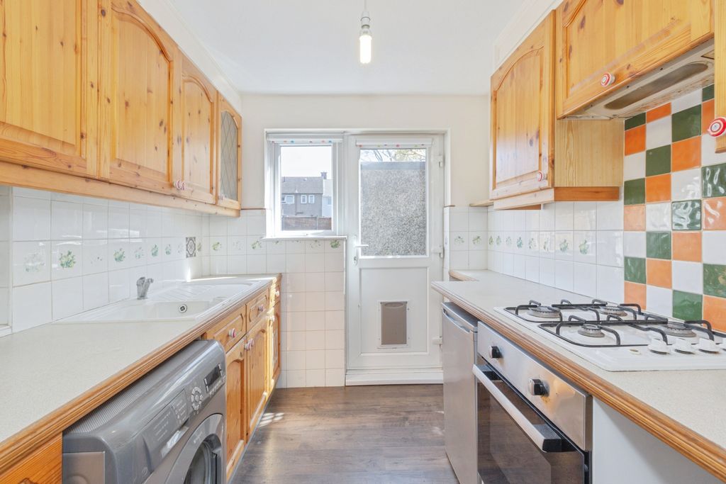 Property photo 3 of 15