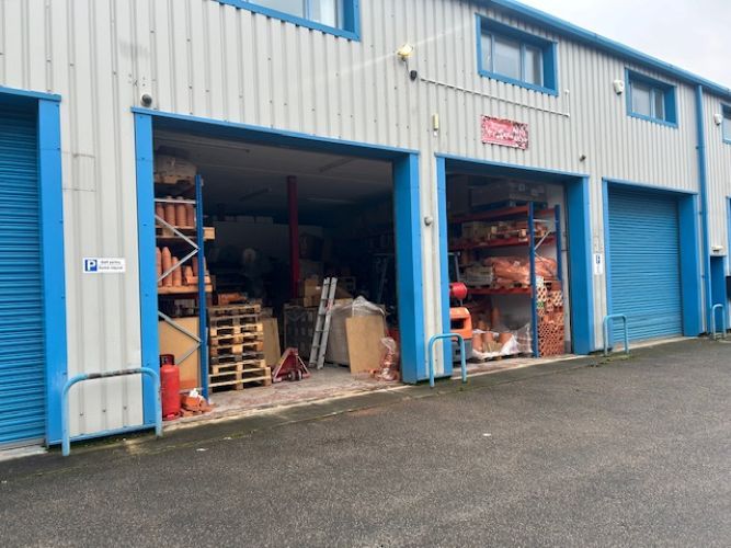 Property photo 1 of 3