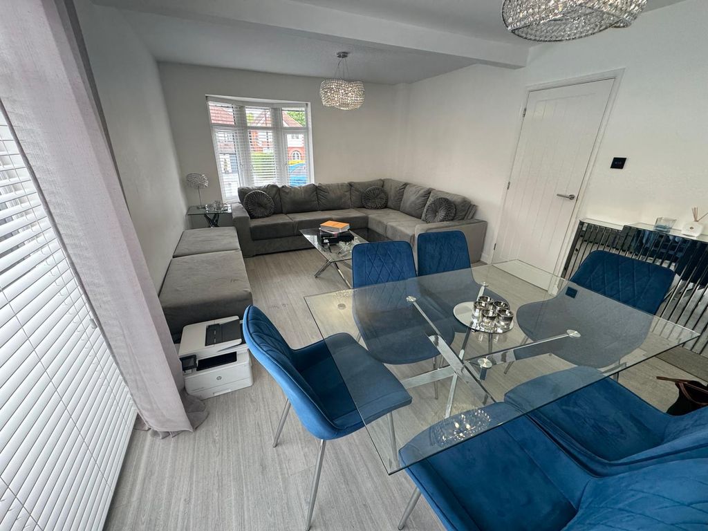 Additional image 10 of 4 bed property to rentOld Birmingham Road, Marlbrook, Bromsgrove B60