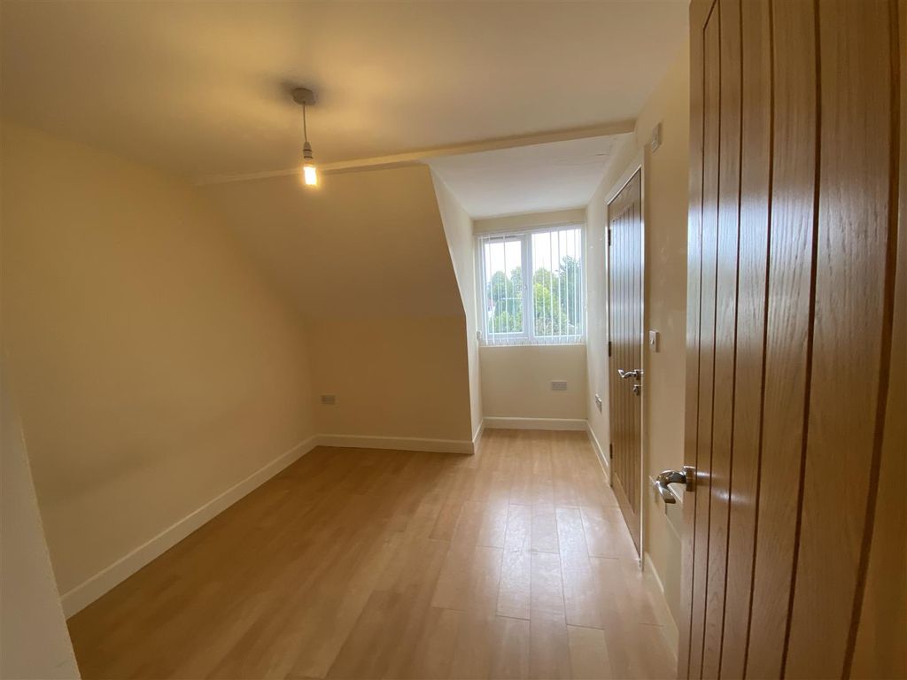 Property photo 3 of 6 Img_9886.Jpg