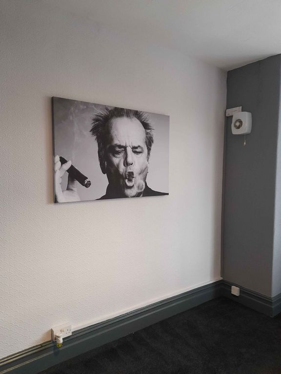 Property photo 2 of 27