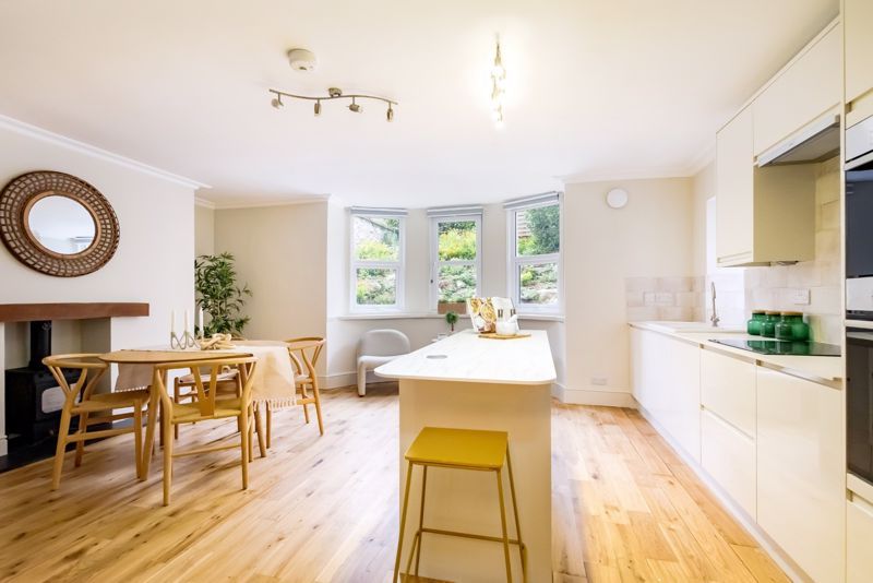 Property photo 2 of 18 Kitchen