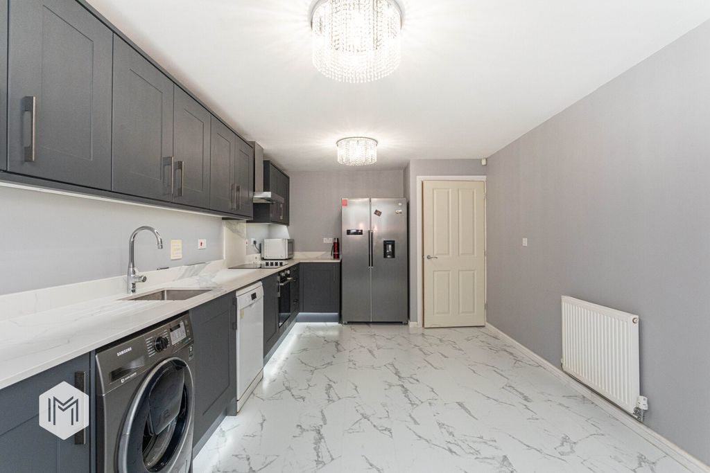 Property photo 3 of 24 Picture No. 23