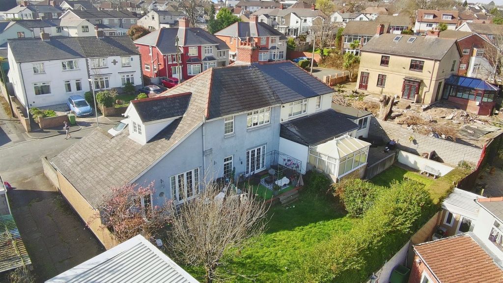 Property photo 3 of 20