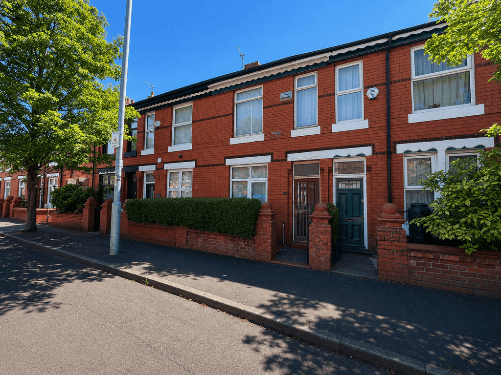 Property photo 1 of 7 2 Bedroom Terraced For Sale