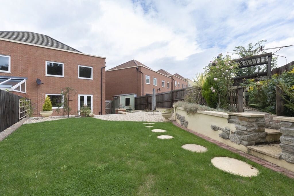 Property photo 3 of 14 108845_101121003104_Img_13_0000