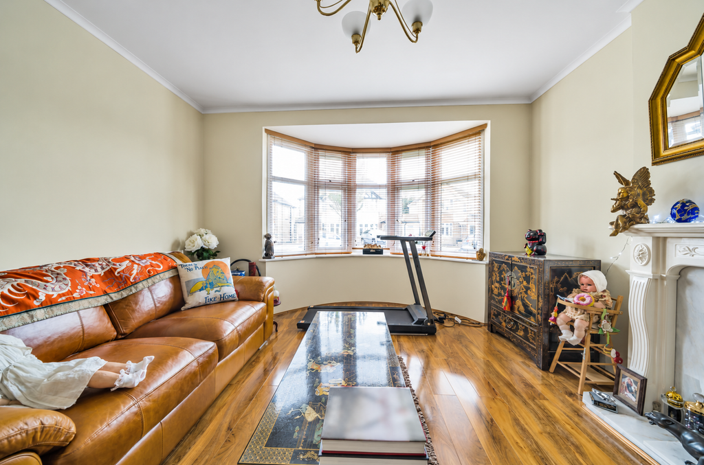 Property photo 2 of 16 d63Dedb5-Bc39-4417-80Cf-A78A62d2Ca18
