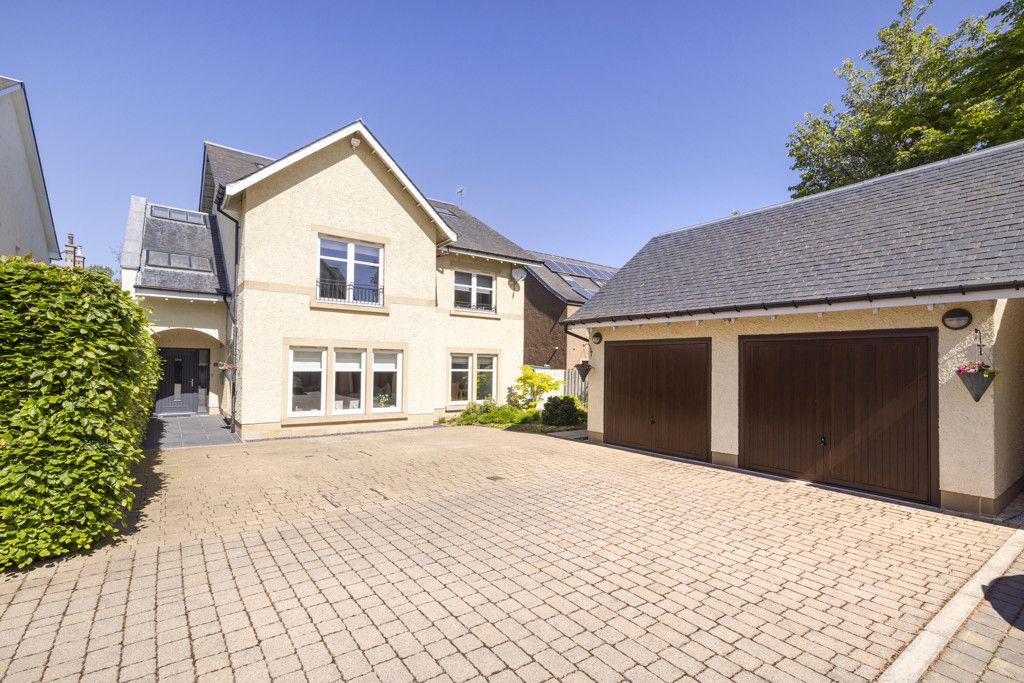 Property photo 1 of 50