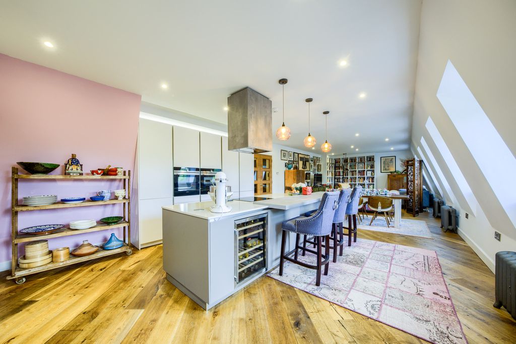 Additional image 4 of 2 bed flat for saleSt Pauls House, St. Pauls Square, Jewellery Quarter, Birmingham B3