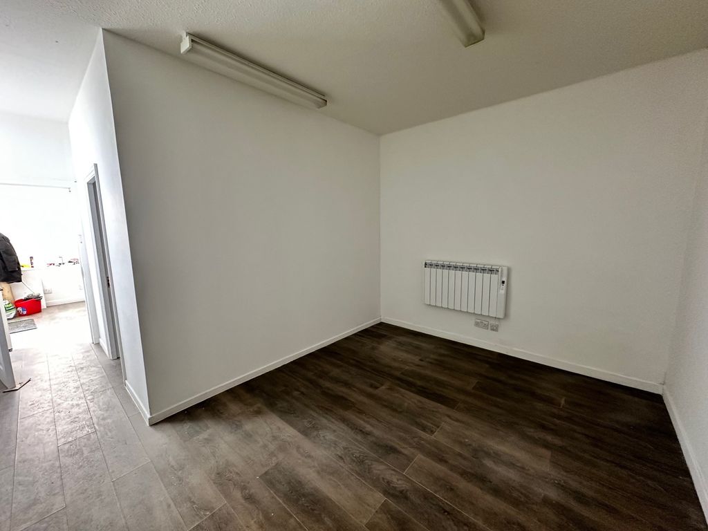 Property photo 2 of 2