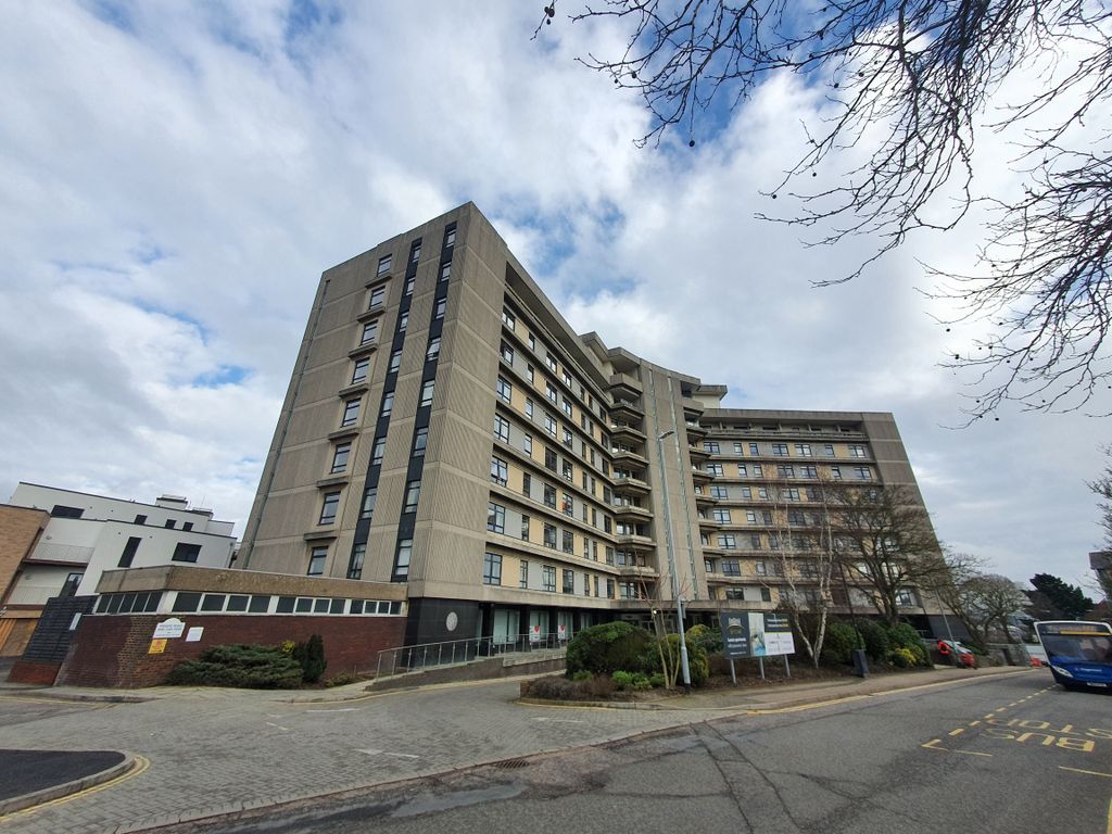 Property photo 1 of 8