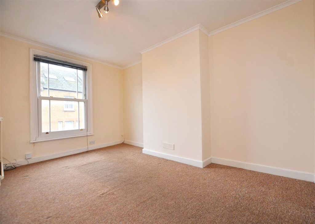 Property photo 3 of 6 Picture No. 04