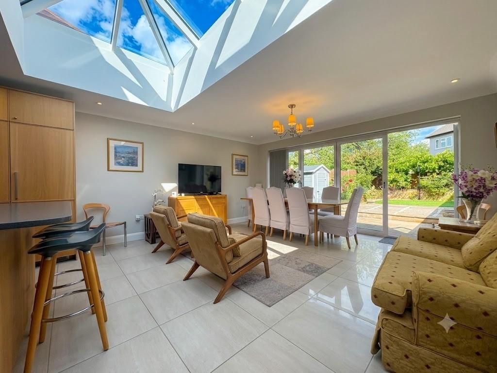 Property photo 3 of 14 2.Jpg
