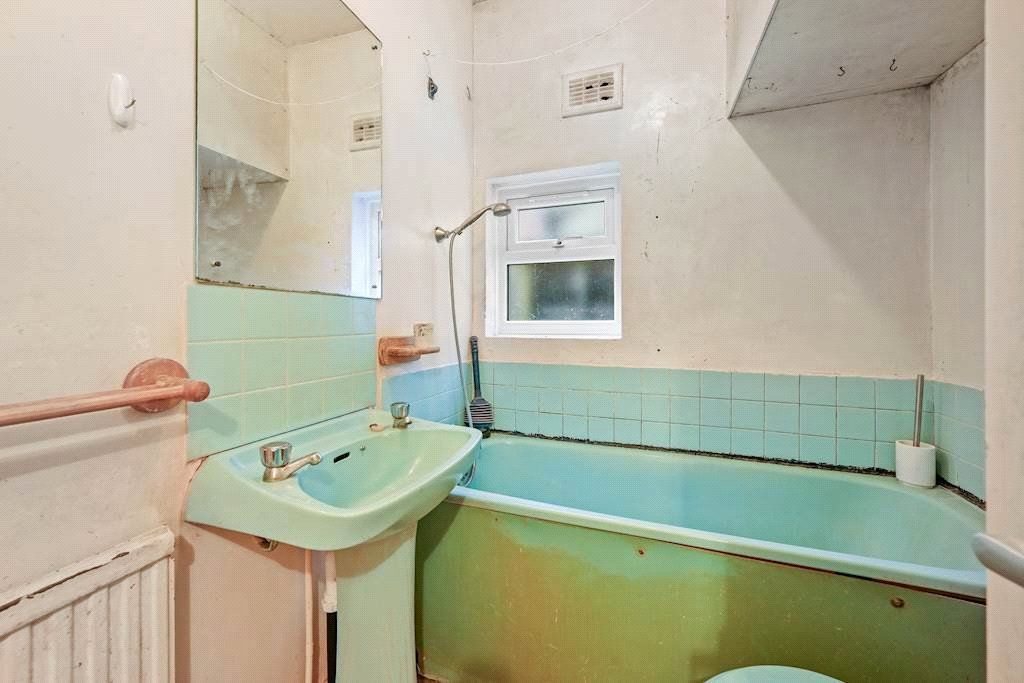 Property photo 2 of 7 Picture No. 01