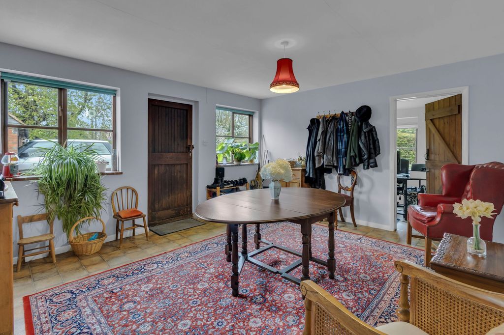 Property photo 2 of 22