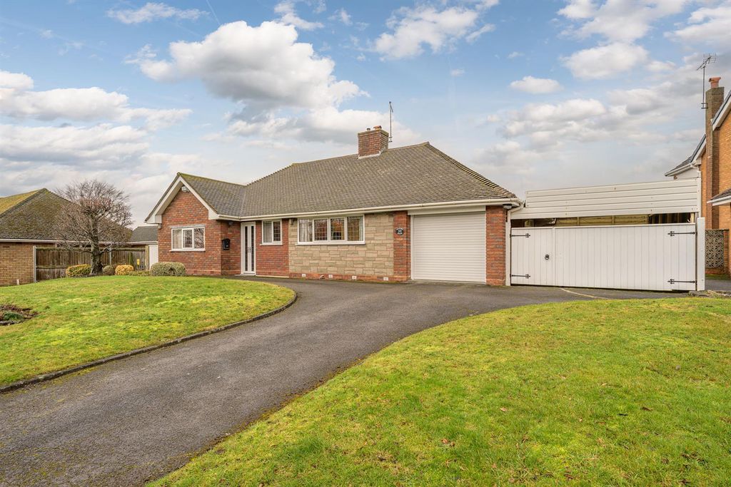 Property photo 1 of 24