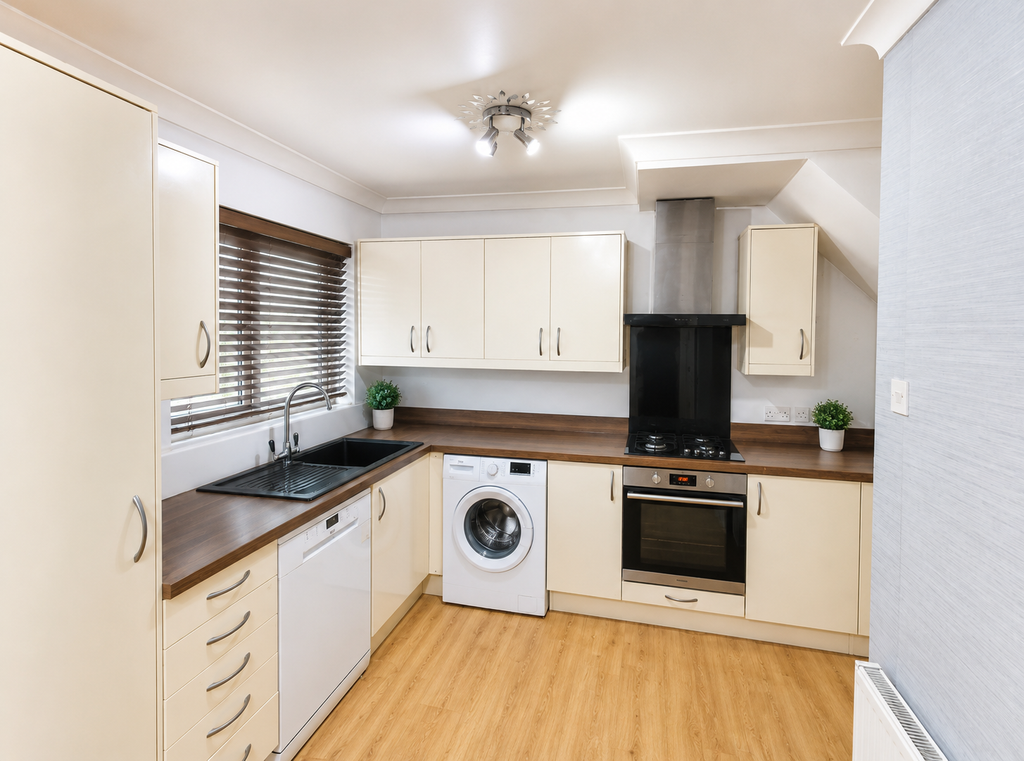 Property photo 3 of 15 64CD4B08-B674-47Fd-B255-8C9E2F96Fedb