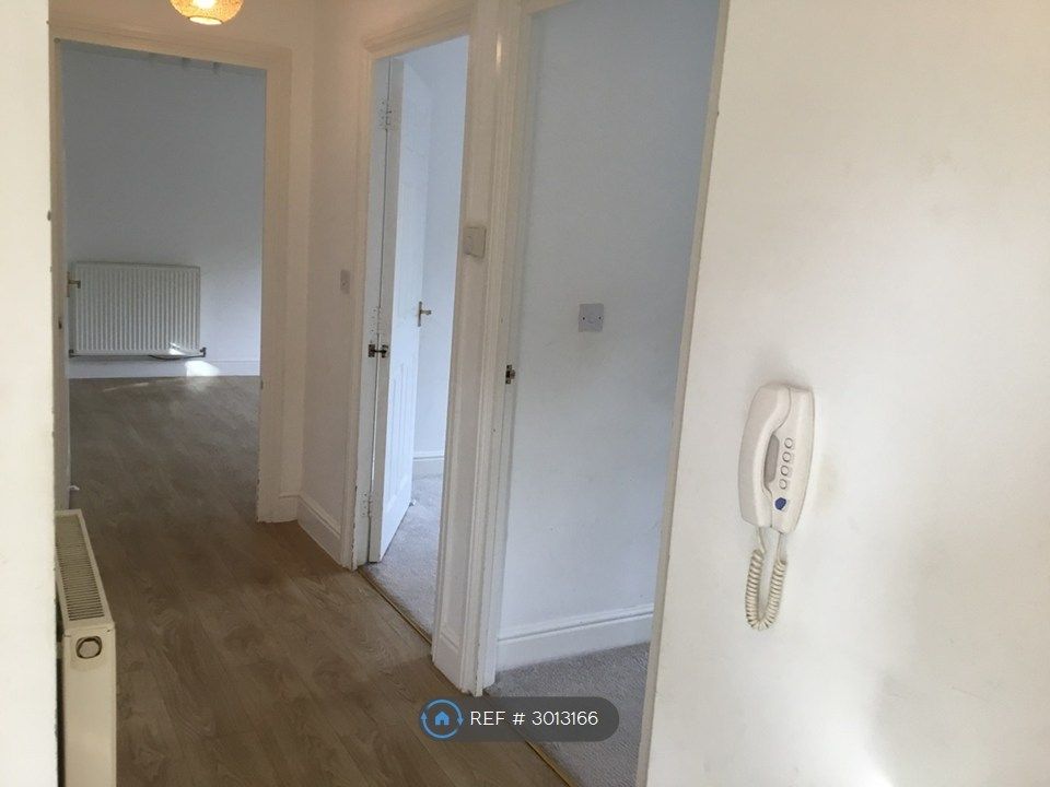Property photo 3 of 15 Hallway