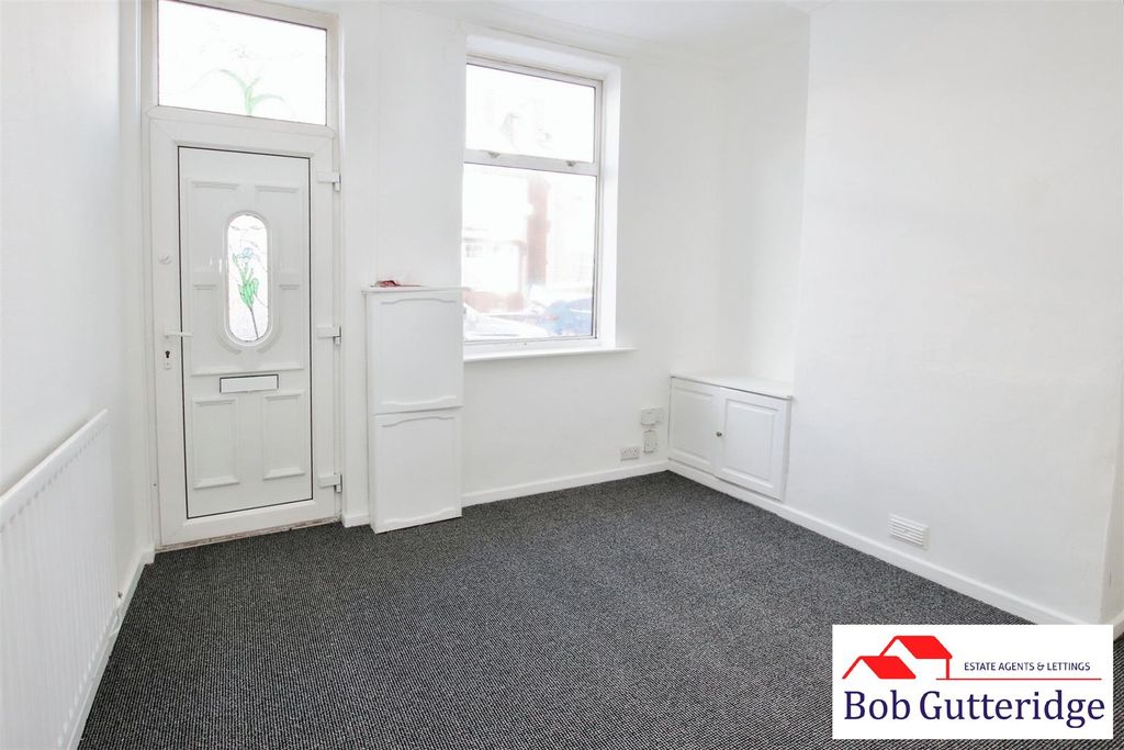 Property photo 2 of 13 Sitting Room