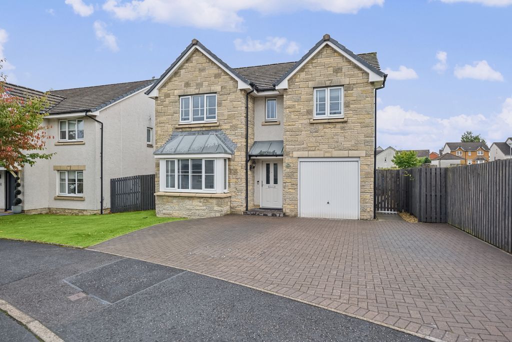 Property photo 1 of 30
