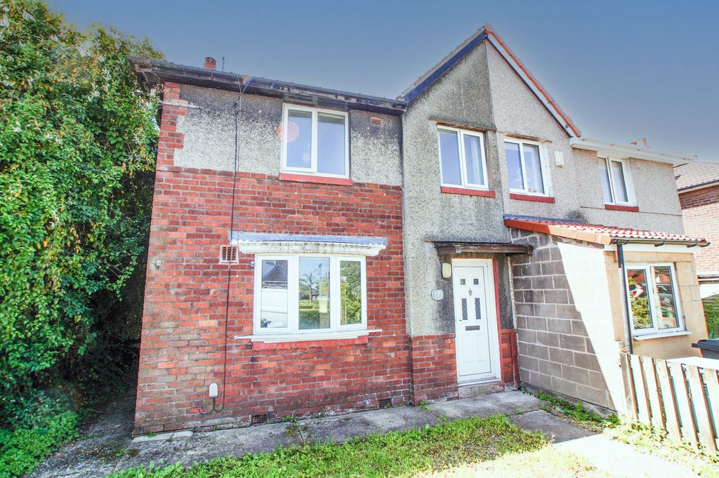 Property photo 1 of 15 External Front