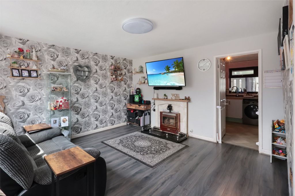 Property photo 2 of 10 2 - Picture No. 02