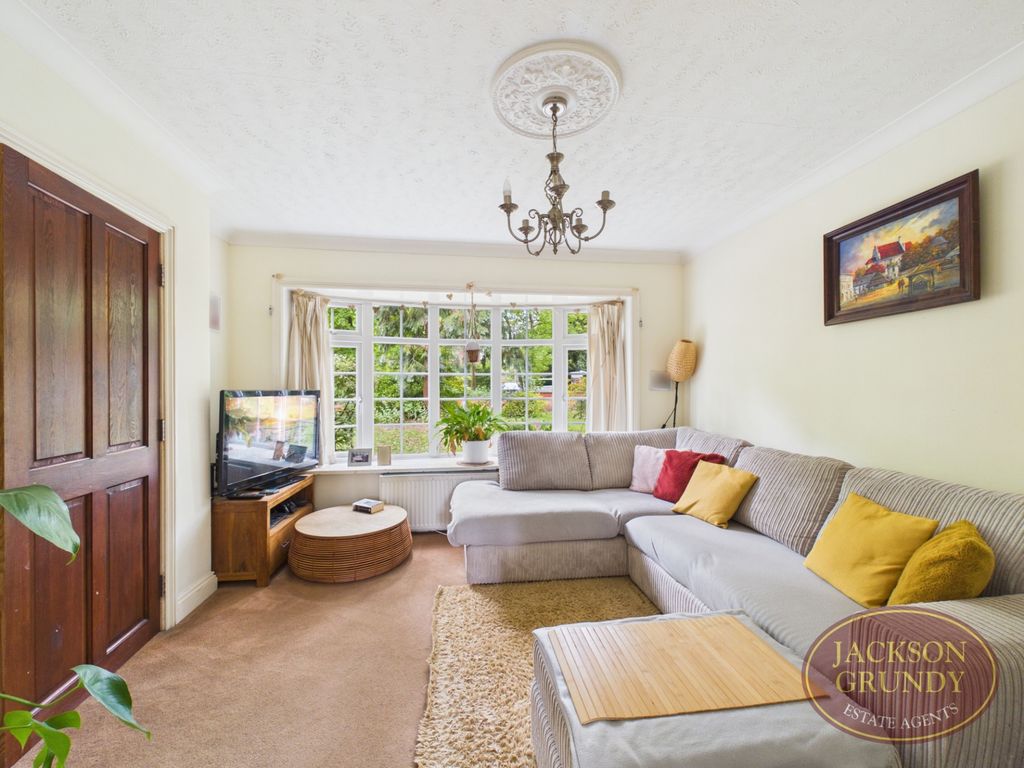 Property photo 3 of 18 Harlestone Court