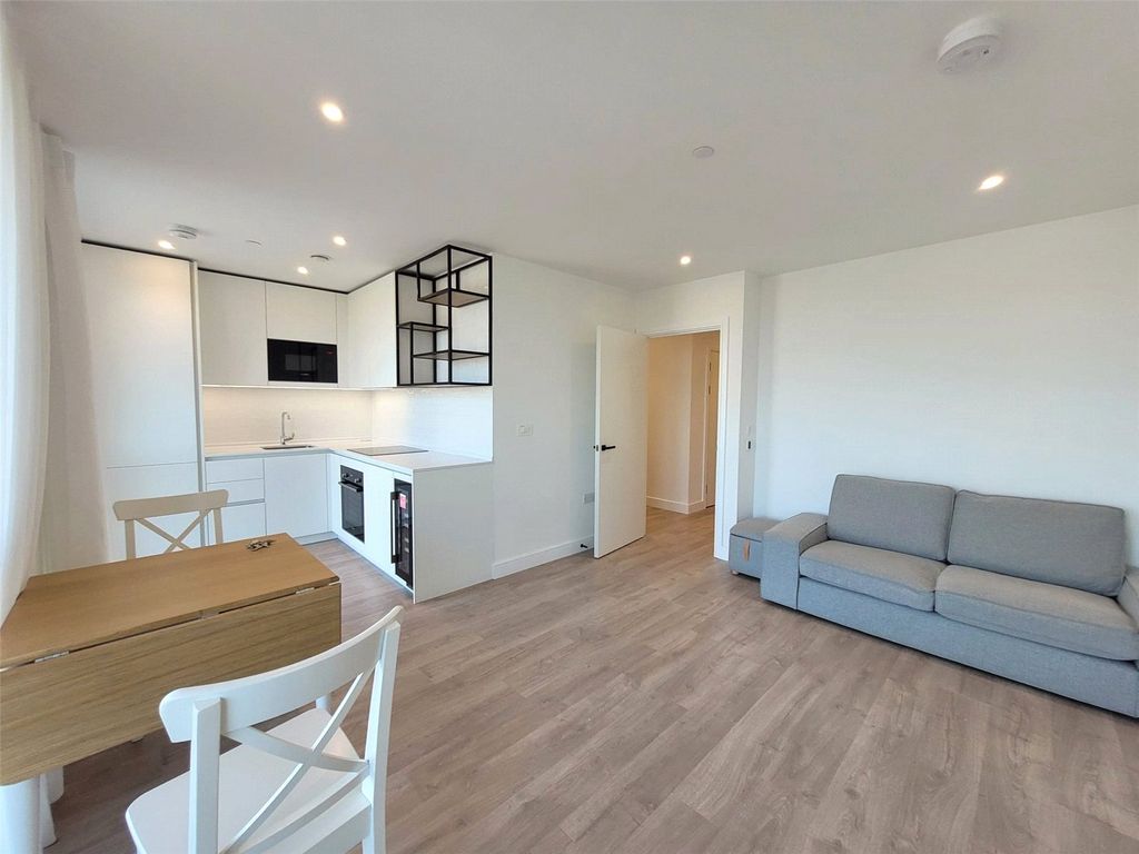 Property photo 1 of 16 Picture No. 06