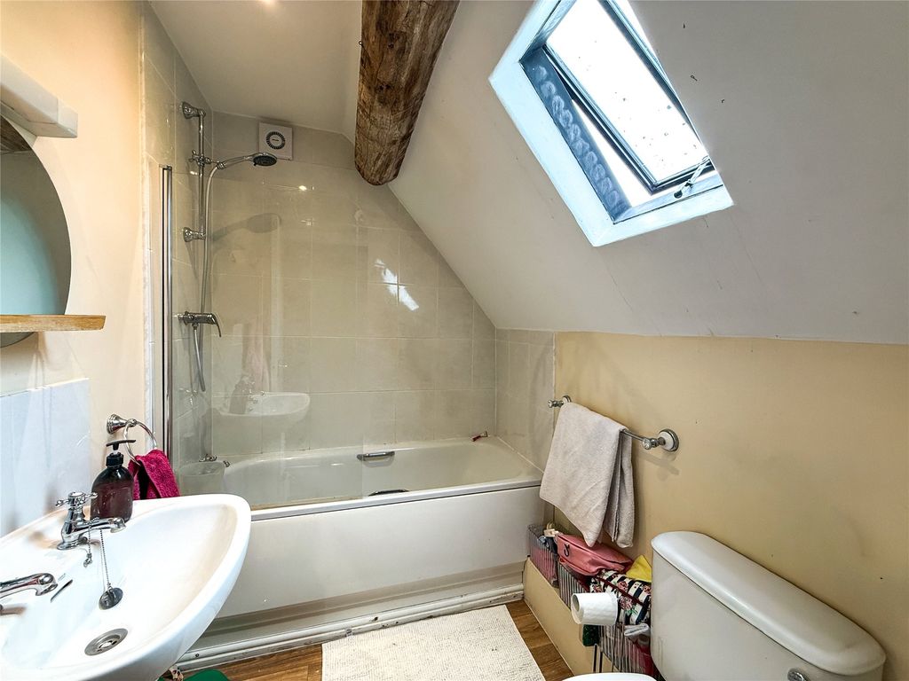 Property photo 3 of 7 Picture No. 05