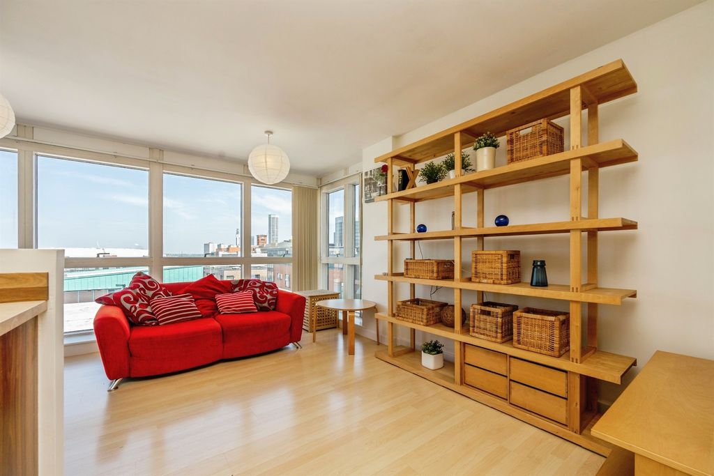 Property photo 1 of 19