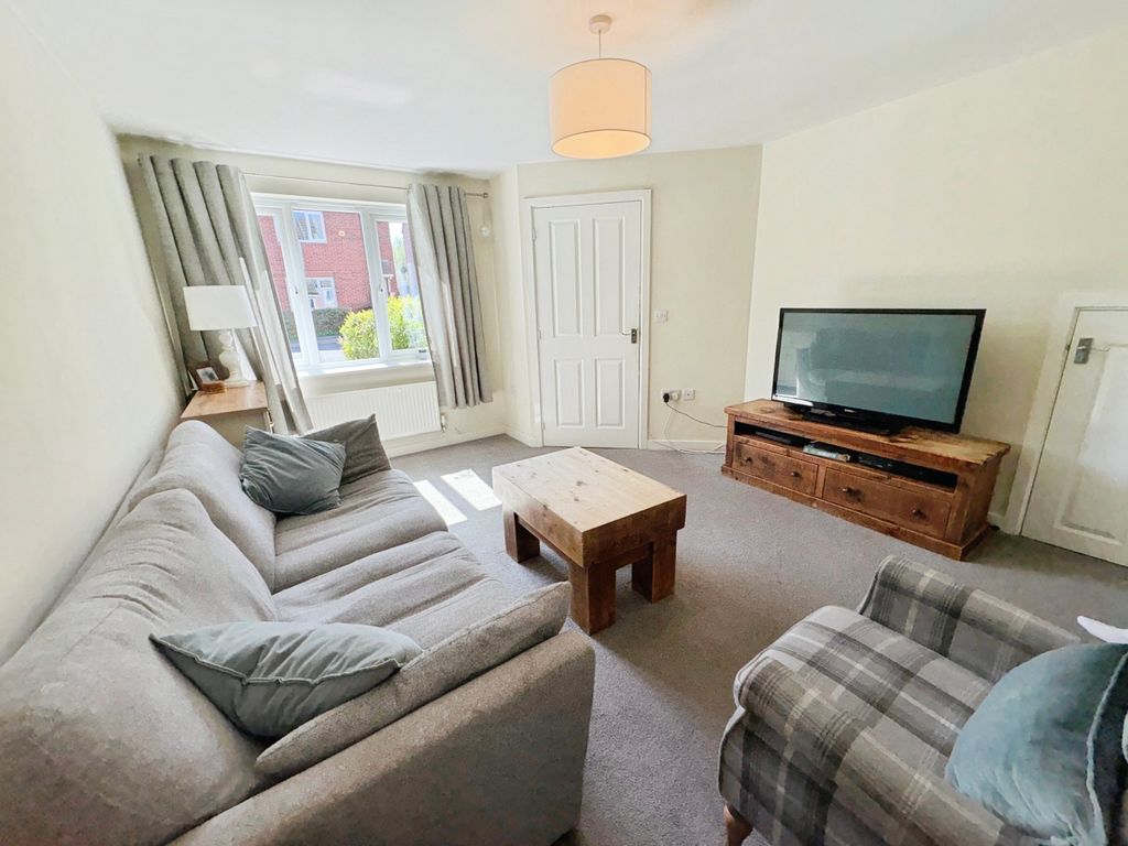 Property photo 2 of 15 8573B3Ec-Img_3972