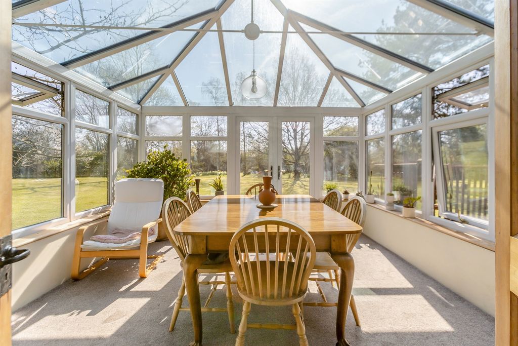 Property photo 2 of 19