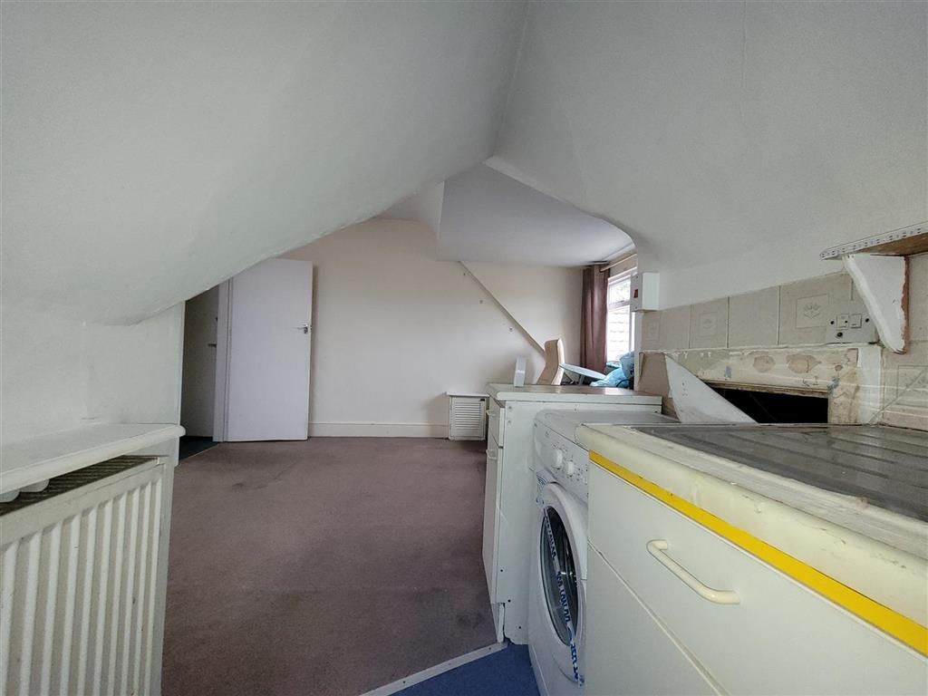 Property photo 3 of 5