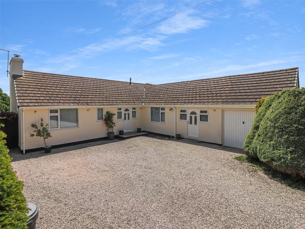 Property photo 3 of 12 3 - Picture No. 18