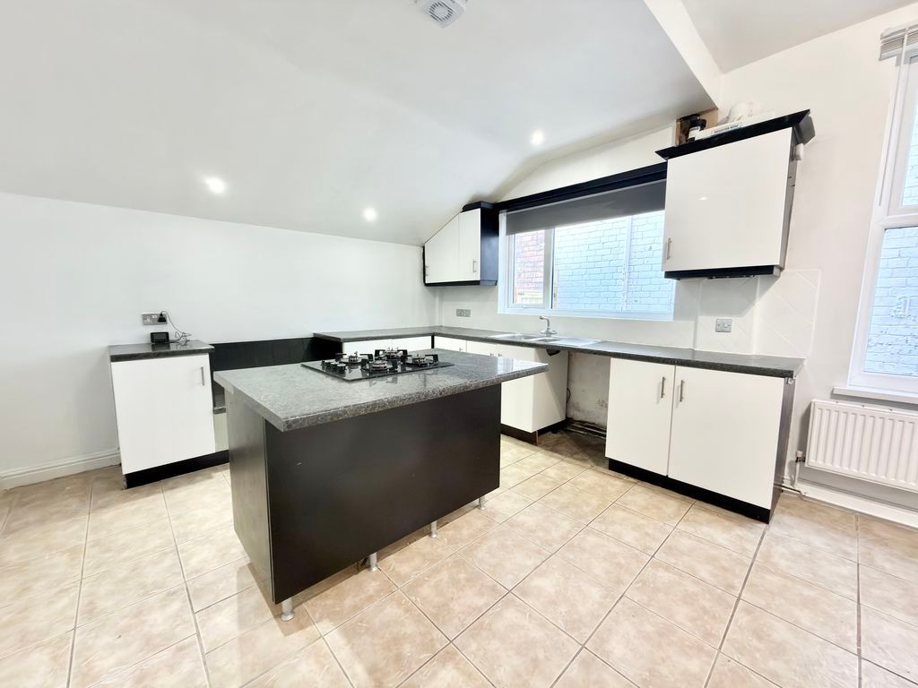 Property photo 2 of 9 Kitchen Alt View
