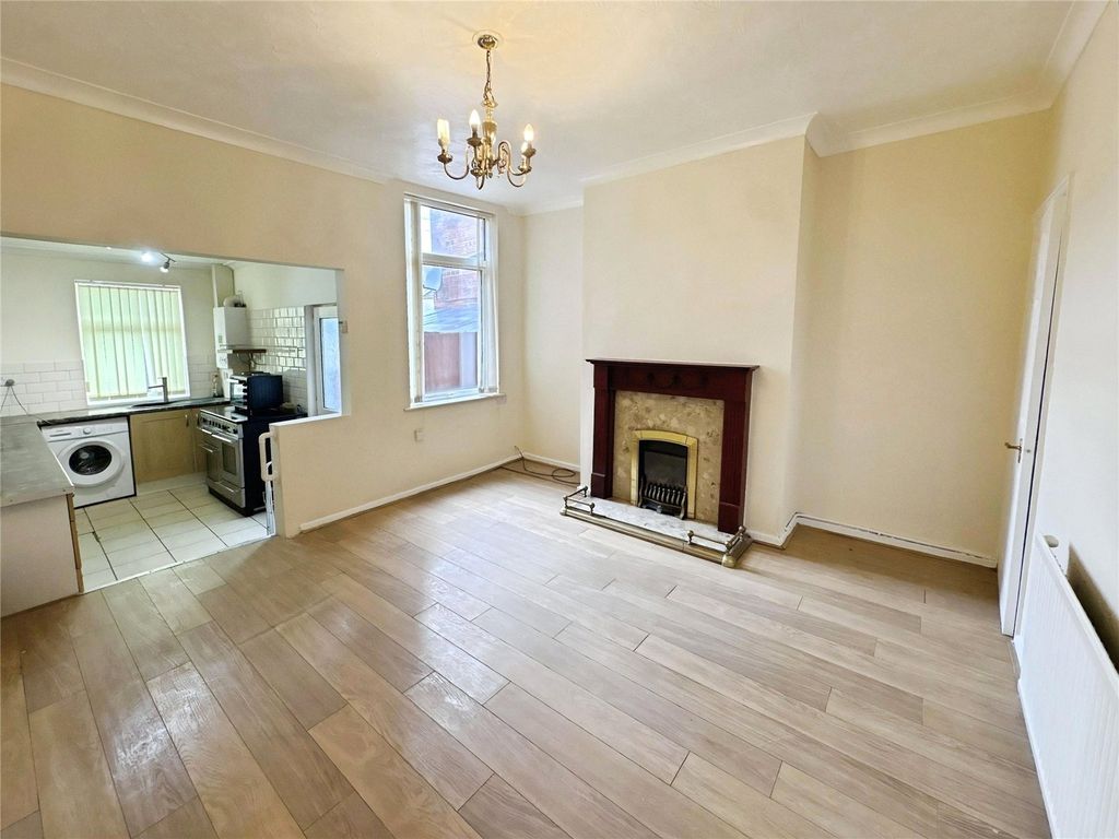 Property photo 2 of 14 Picture No. 10