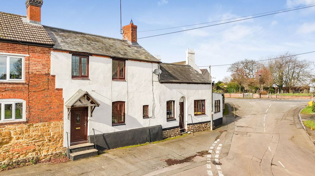 Property photo 3 of 27