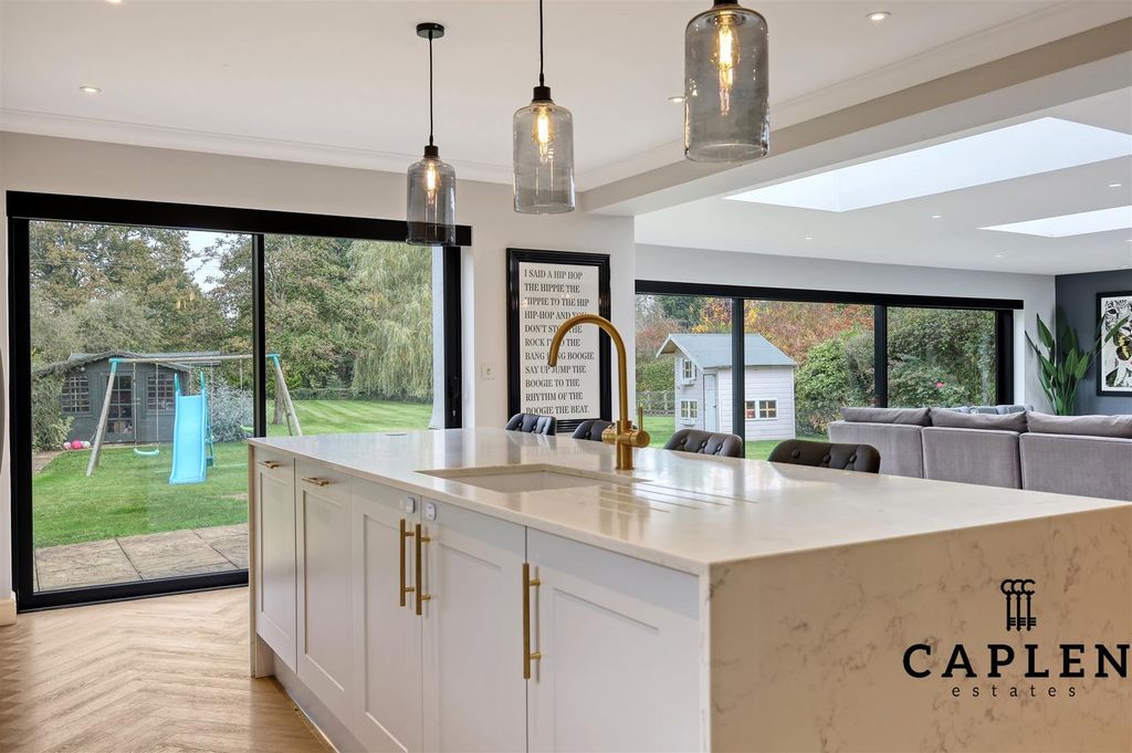 Property photo 3 of 37 Img_4779_38 Copy 2.Jpg