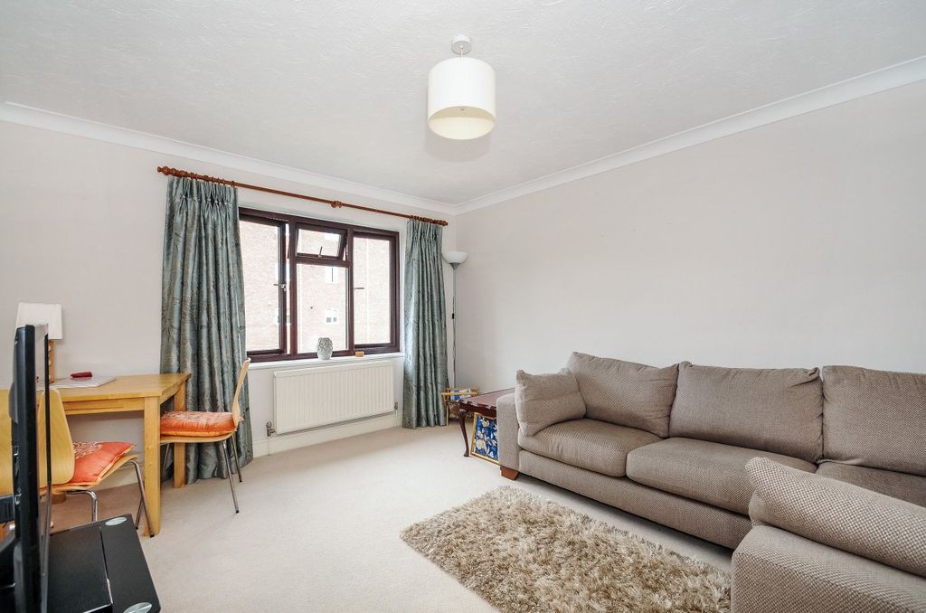 Property photo 2 of 8 Picture No. 07