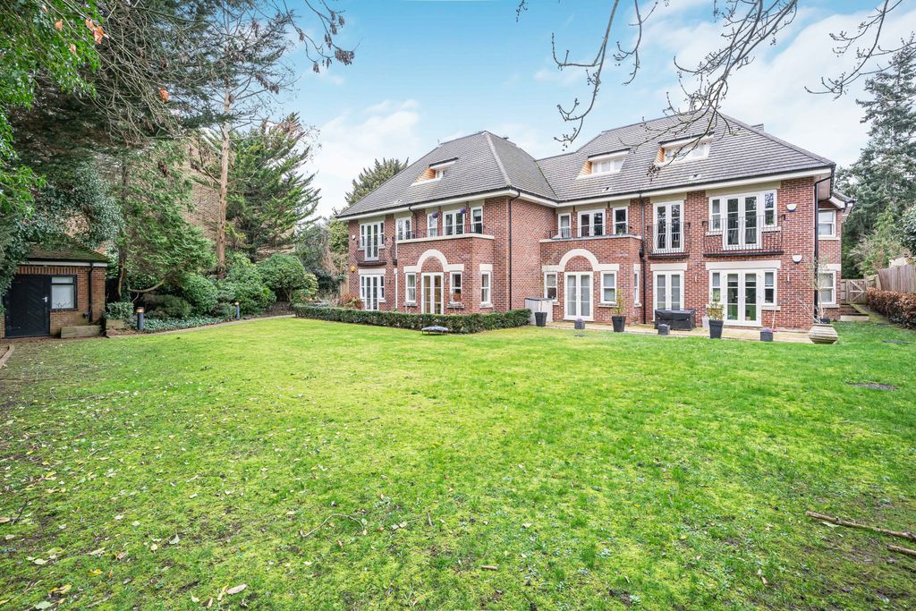 Additional image 24 of 3 bed flat for sale50 Village Road, Bush Hill Park, Enfield EN1