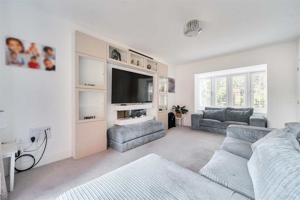 Property photo 2 of 30 1494734-13-6A58Fe961B04d.Jpg