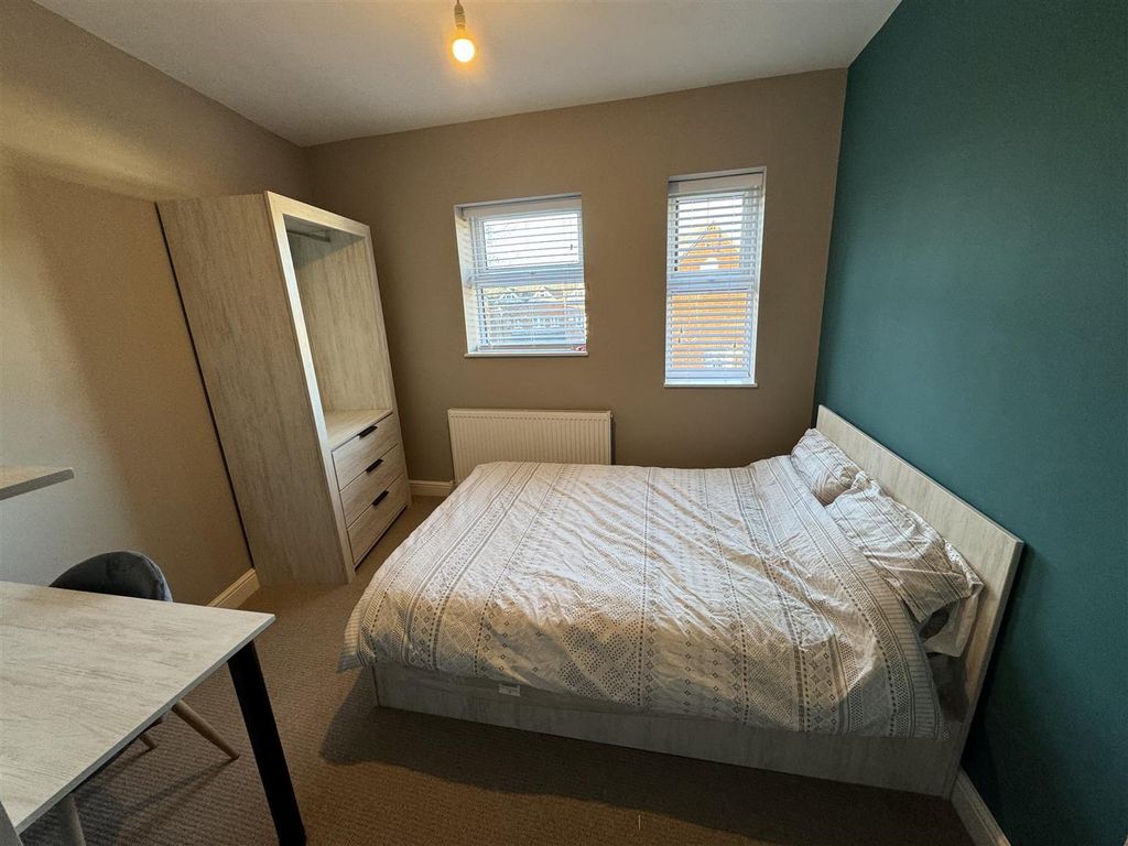 Property photo 3 of 6 Image00014.Jpeg