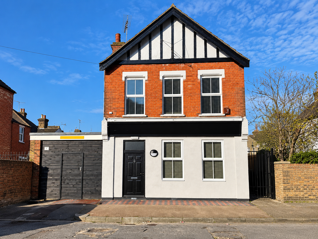 Property photo 1 of 10