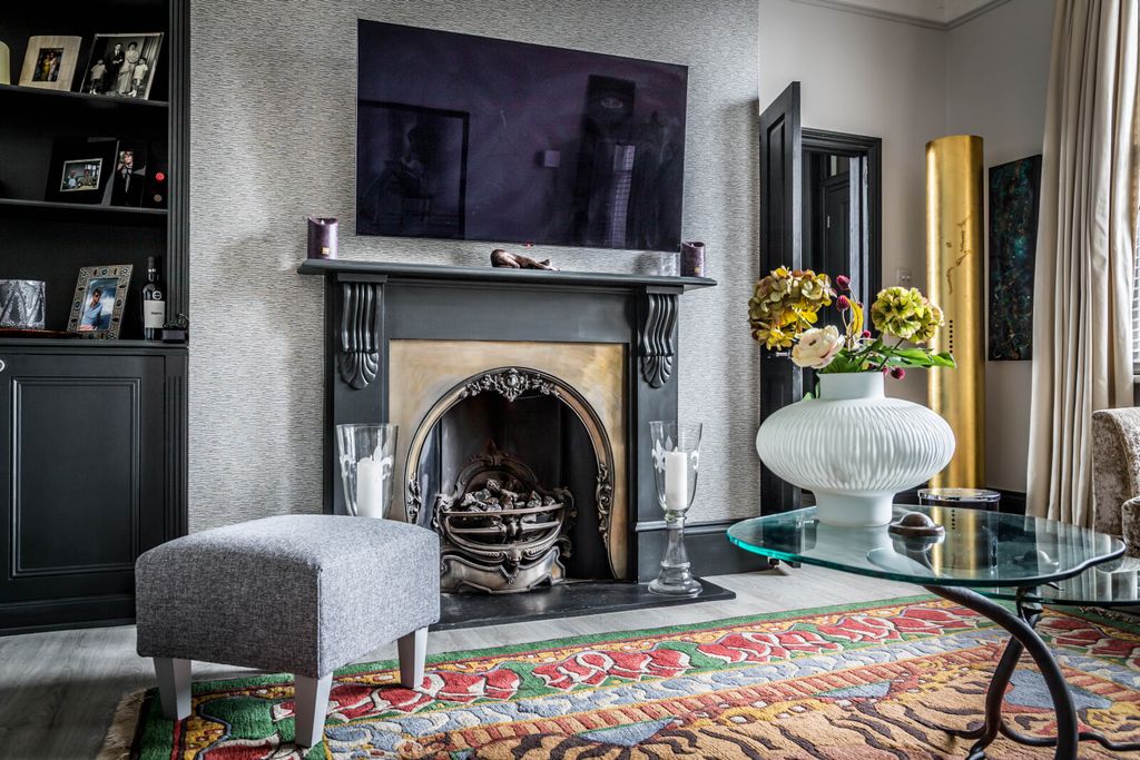 Property photo 3 of 26 House. Partnership