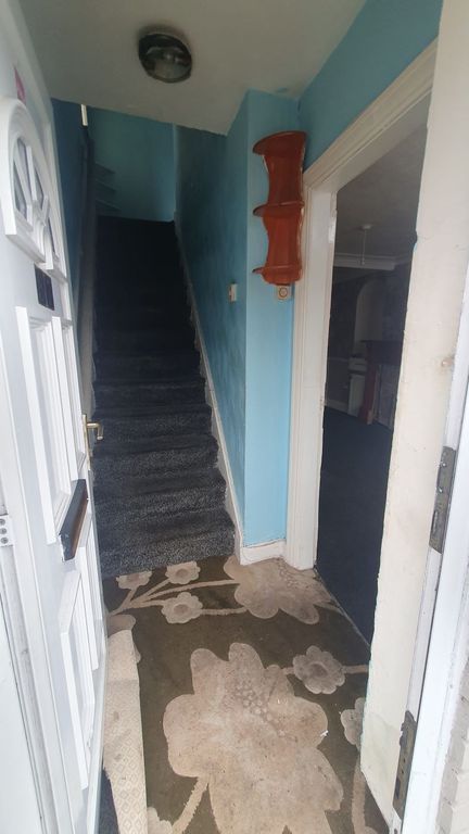 Property photo 2 of 21