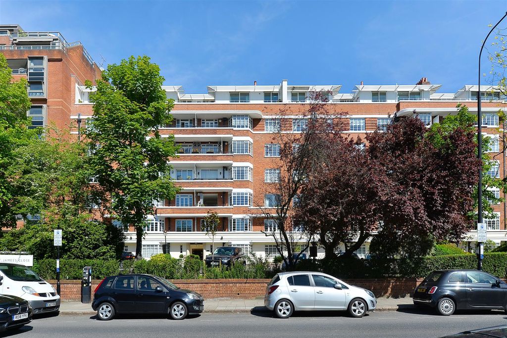 Property photo 2 of 9 34-St-James-Close (7).Jpg