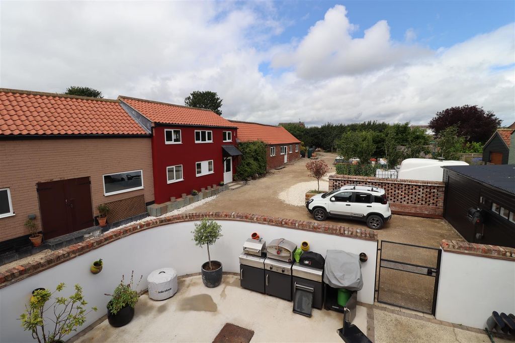 Property photo 2 of 17 Img_9103.Jpeg