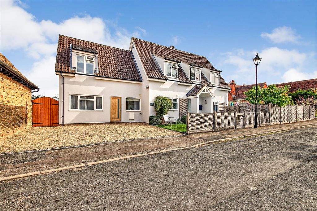 Property photo 1 of 37 Front.Jpg