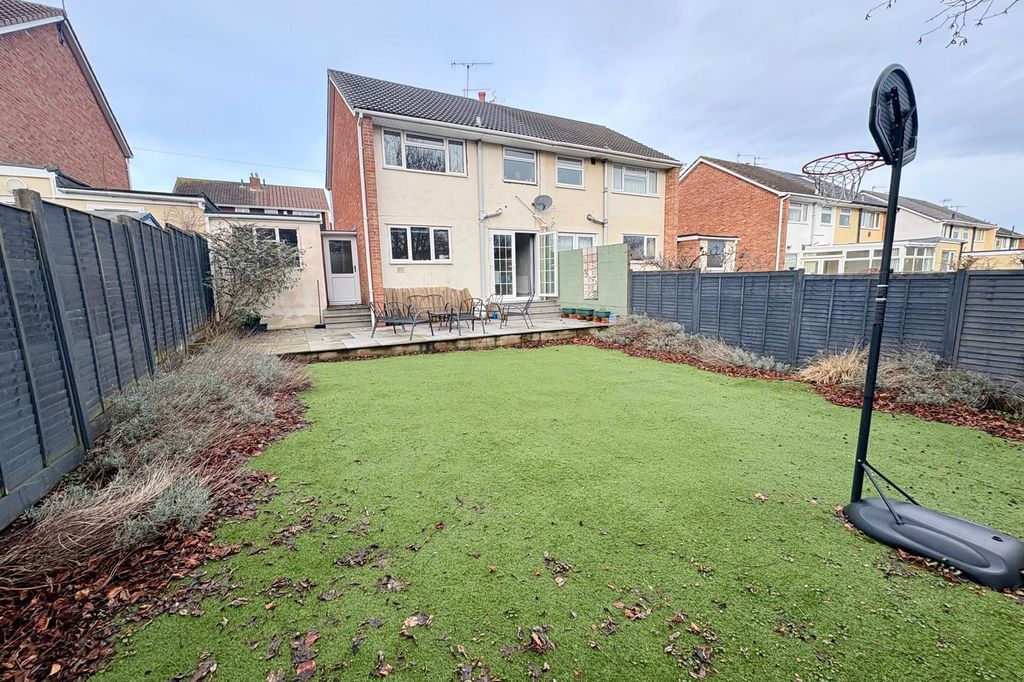 Property photo 1 of 11 Garden.Jpeg